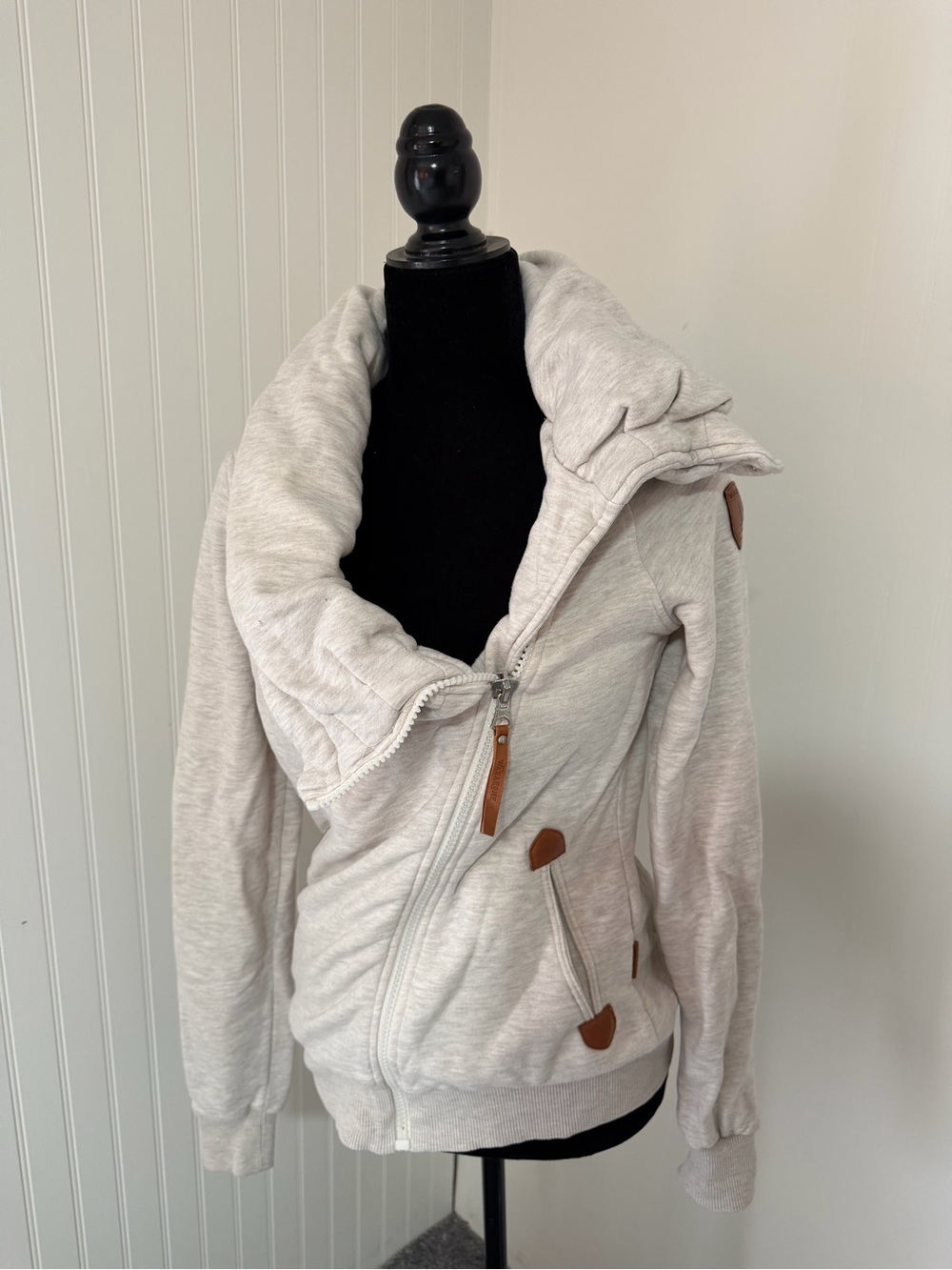 Wanakome Cream White Asymmetrical Zip Hoodie Women’s Small Cozy Fleece Hood S - Picture 2 of 10